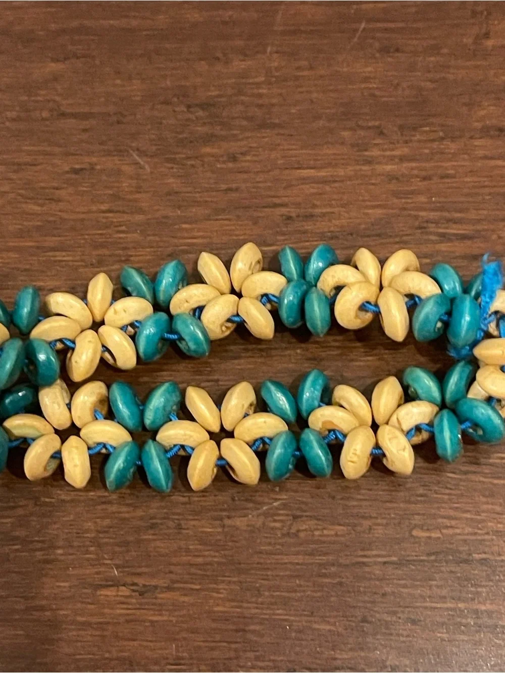 Hawaiian wooded beaded elastic bracelet